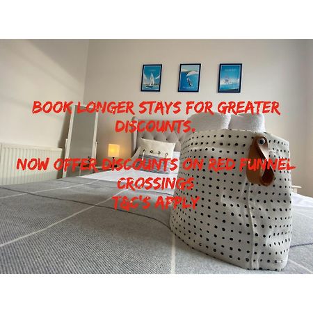 Wight On The Beach, Sleeps 4, Free Off Road Parking, Balcony With Sea Views Райд Экстерьер фото