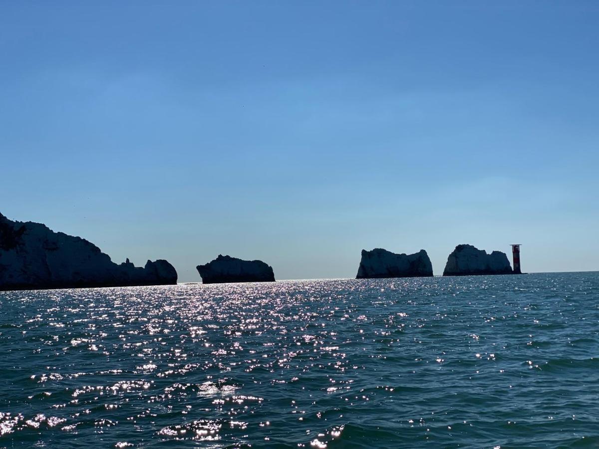 Wight On The Beach, Sleeps 4, Free Off Road Parking, Balcony With Sea Views Райд Экстерьер фото
