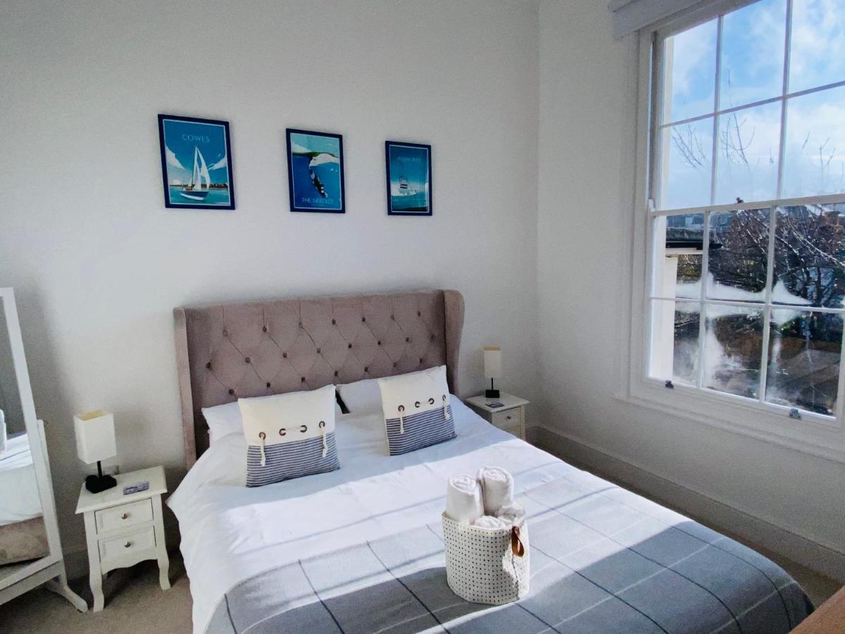 Wight On The Beach, Sleeps 4, Free Off Road Parking, Balcony With Sea Views Райд Экстерьер фото